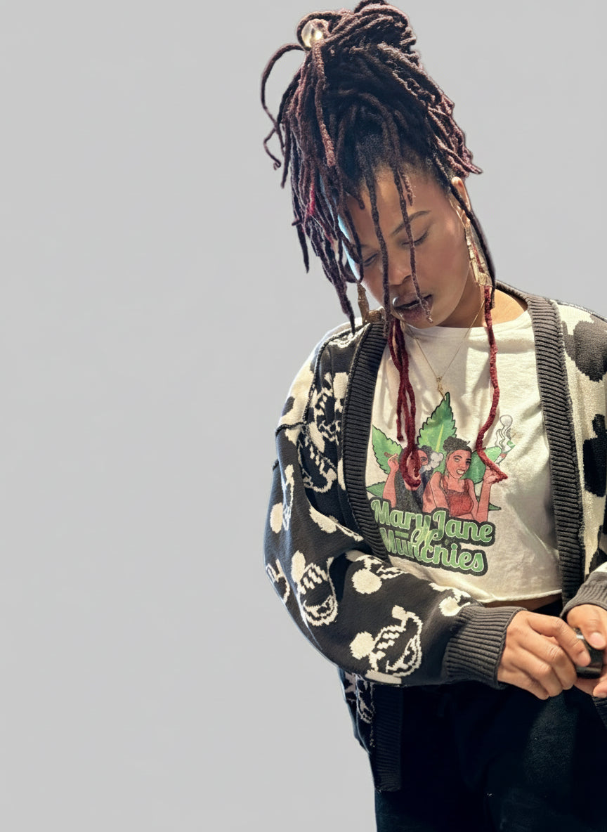 Munchie wearing the short sleeve shirt in white